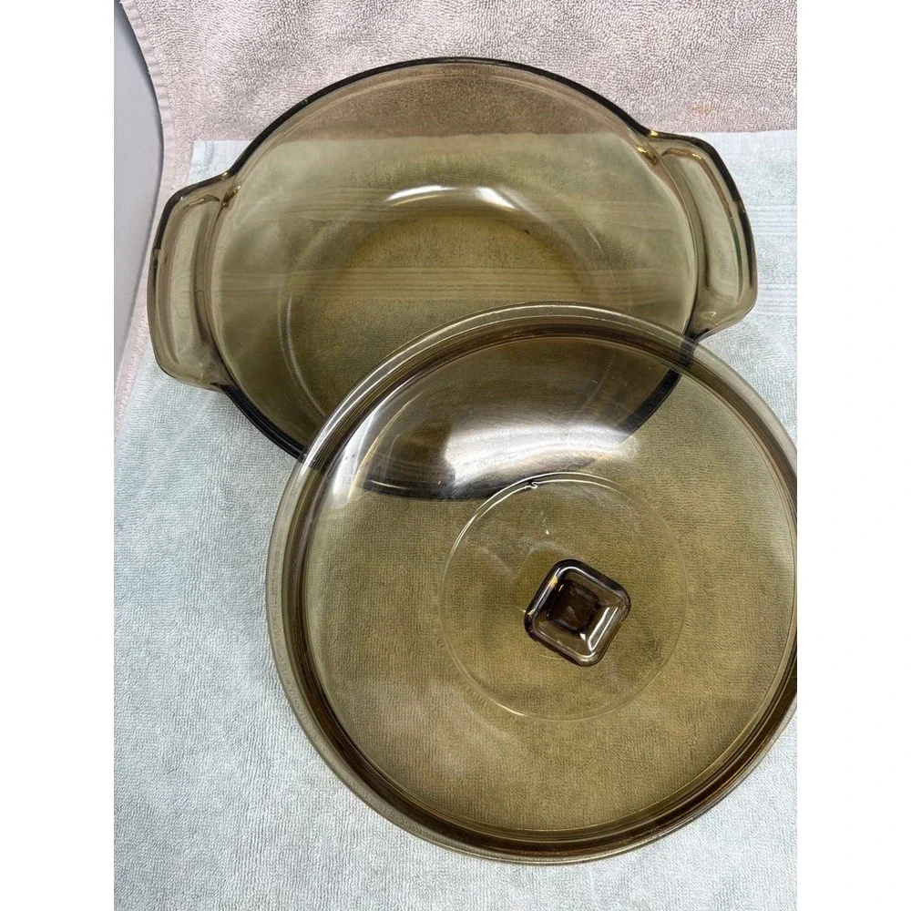 Anchor Hocking Amber Glass Casserole Dish with Lid 2 QT 9 Inch Round 1039 USA